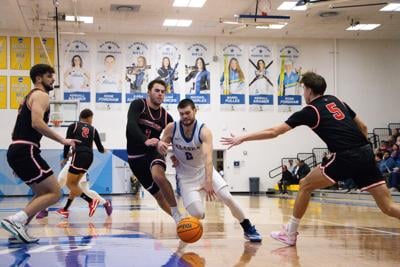 UAF men's basketball